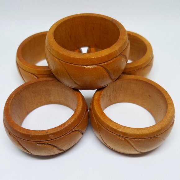 Vintage MCM Kemp & Beatley Carved Wood Wooden Napkin Rings - Set of 5 - Picture 1 of 13